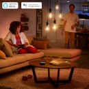 Philips Hue 8718699688882 LED Lampe Filament Globe 1x7W | E27 | 2100K - Bluetooth weiß